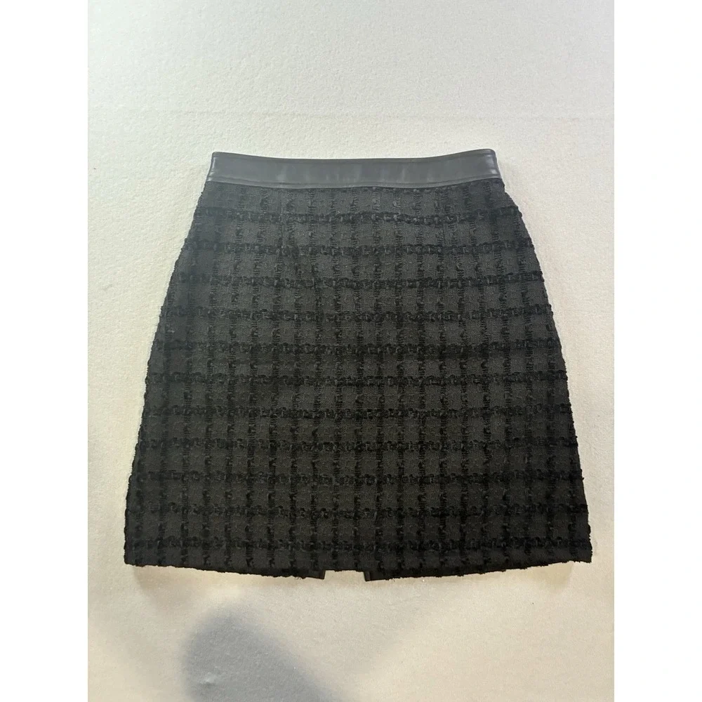 Express Women's 4 High Waist Tweed Mini Skirt Faux Leather & Button Detail Black